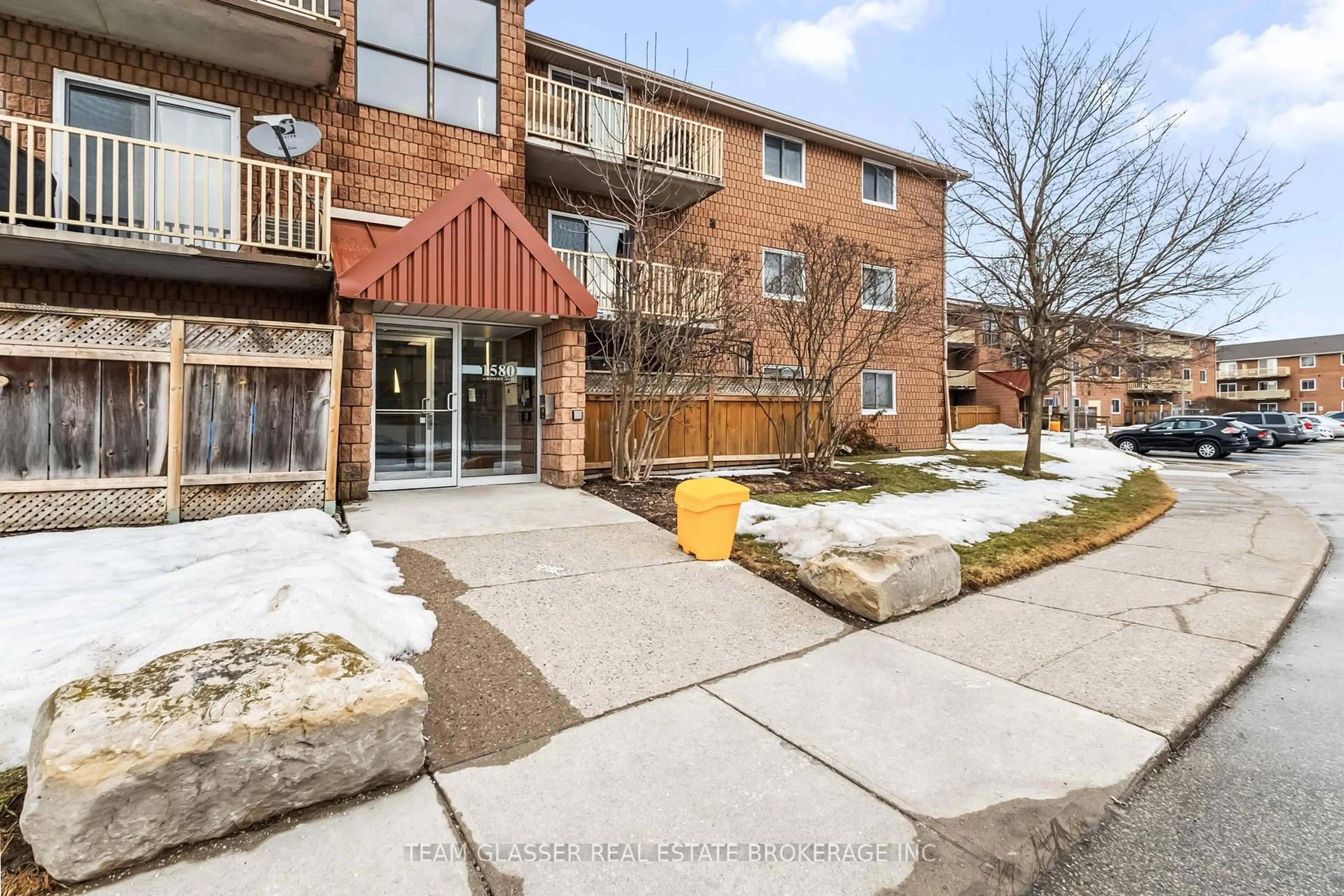 Patio, unknown for 1580 ERNEST Ave #306, London Ontario N6E 2T9