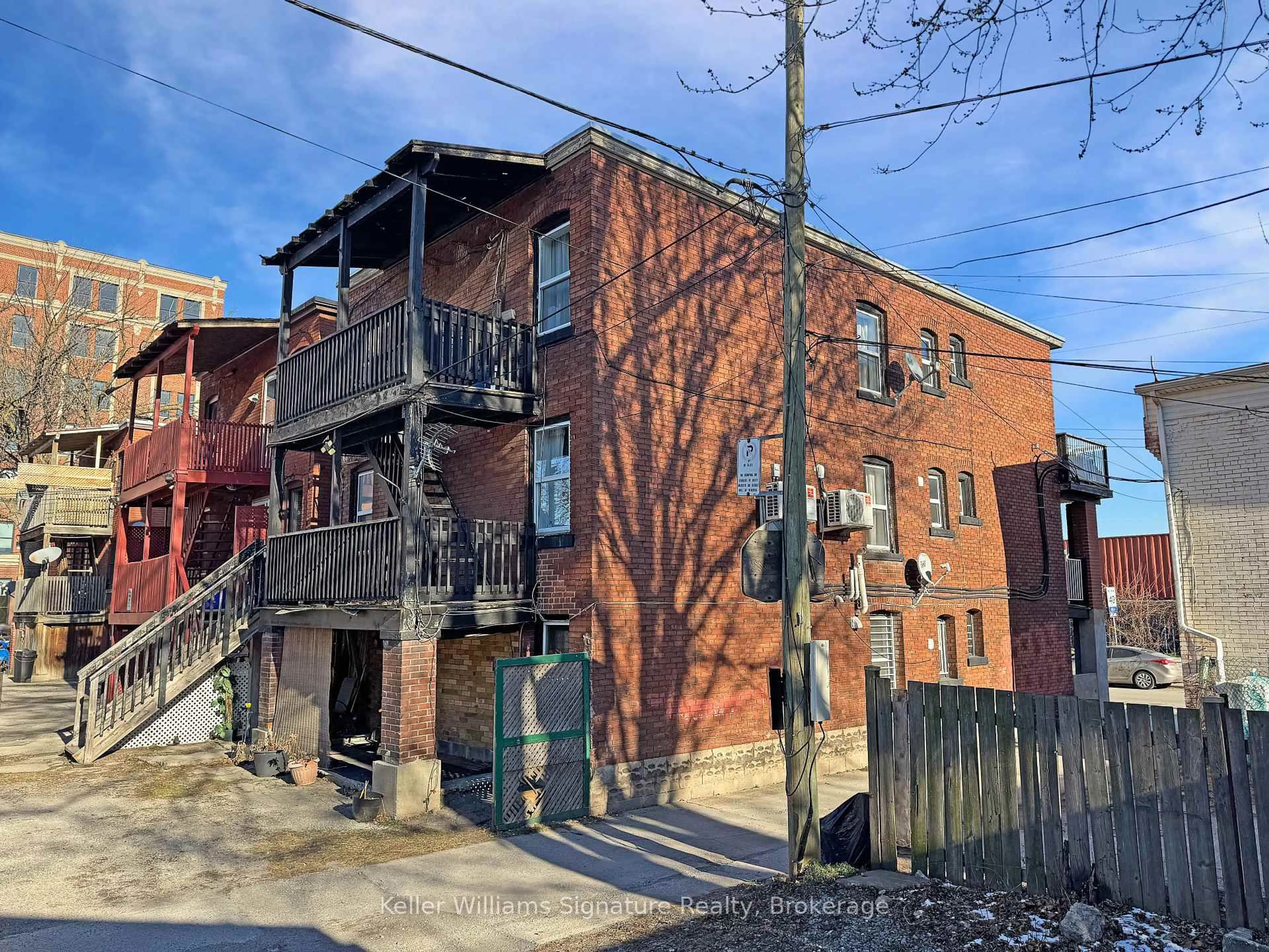 A pic from outside/outdoor area/front of a property/back of a property/a pic from drone, street for 13 WESTINGHOUSE Ave, Hamilton Ontario L8L 6E4