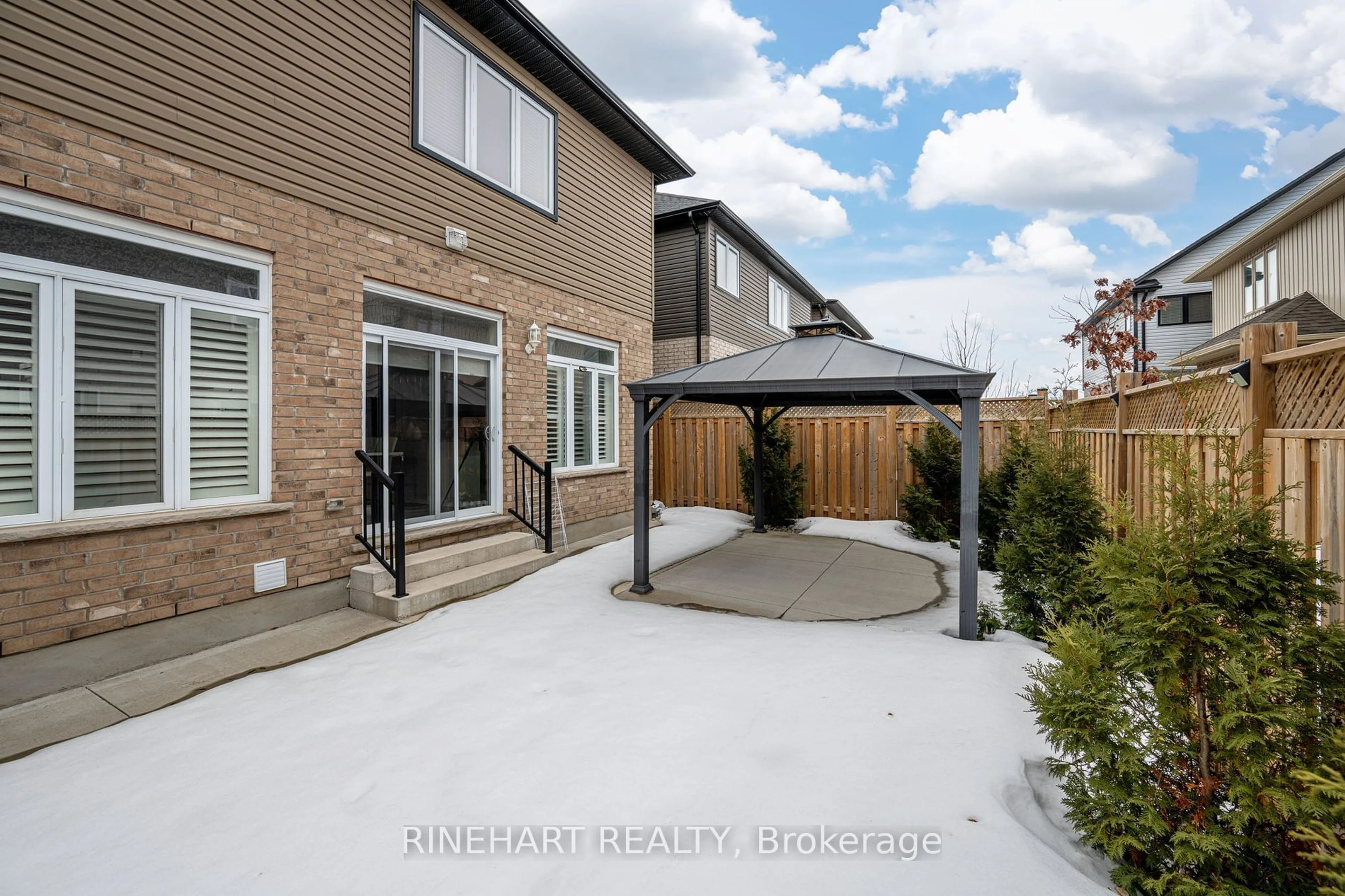 Patio, street for 3544 Singleton Ave, London Ontario N6L 0C9