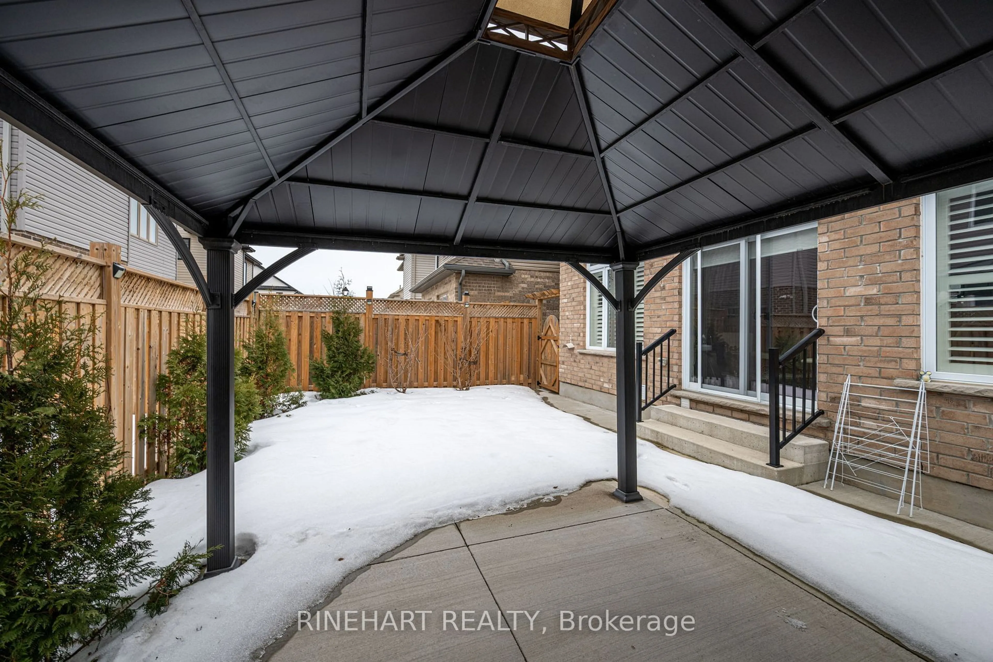 Patio, street for 3544 Singleton Ave, London Ontario N6L 0C9