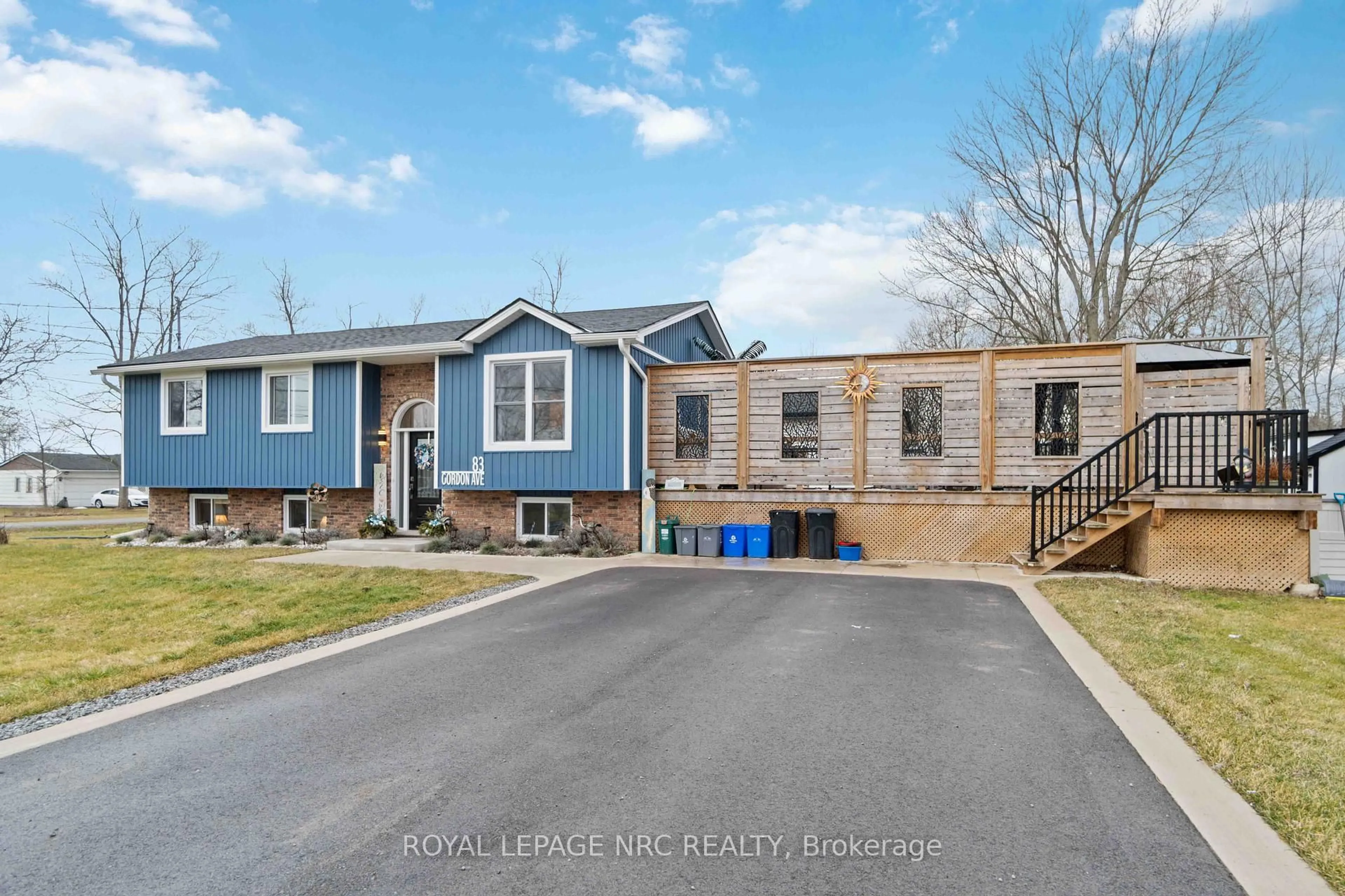 Home with vinyl exterior material, street for 83 Gordon Ave, Fort Erie Ontario L0S 1N0