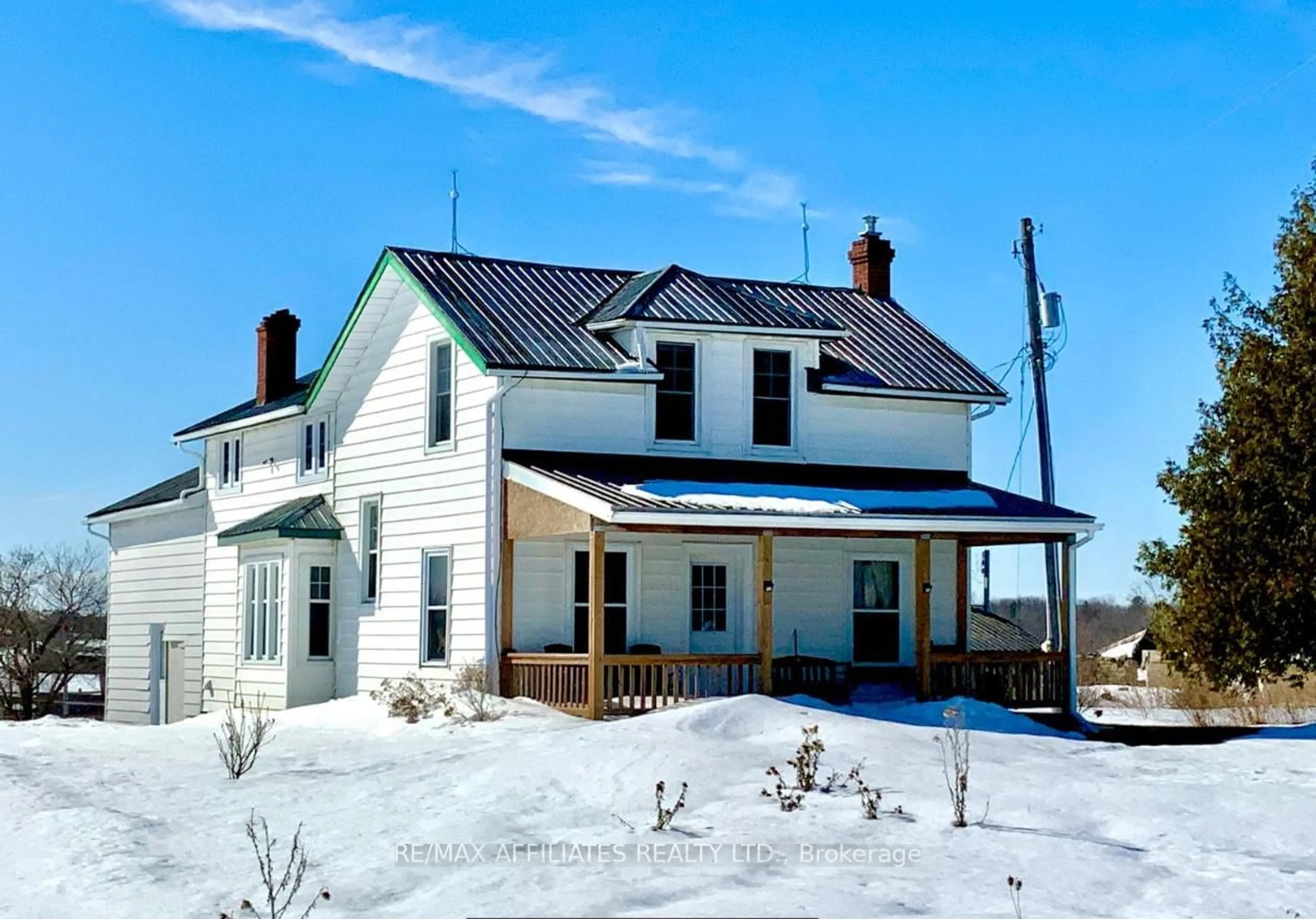 A pic from outside/outdoor area/front of a property/back of a property/a pic from drone, building for 839 BLAKENEY Rd, Pakenham Ontario K0A 2X0