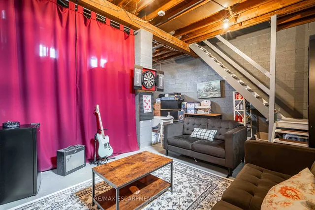 Additional property image - 2279 King St