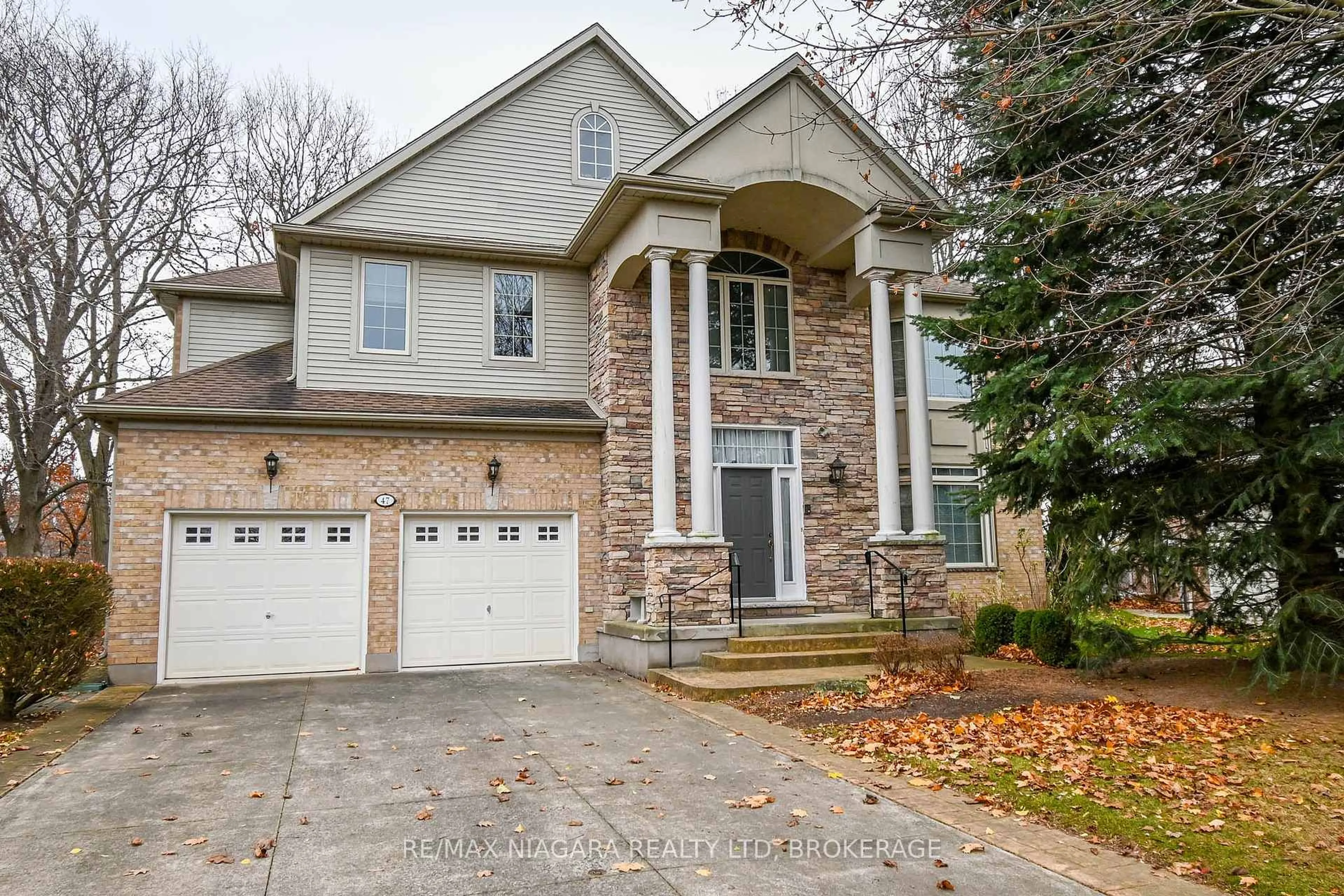 Home with brick exterior material, street for 47 Sculler's Way, St. Catharines Ontario L2N 7S9