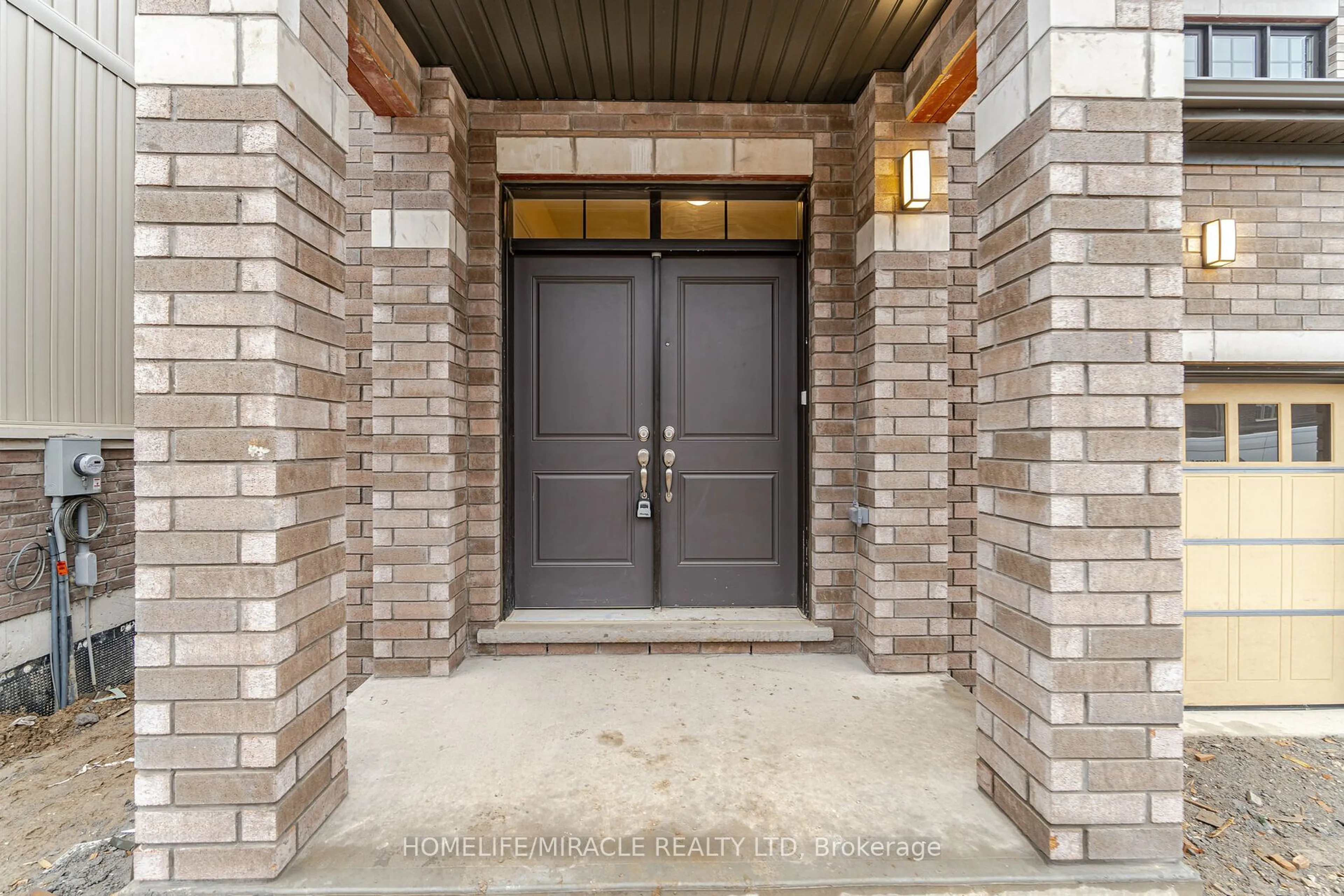 Indoor entryway for 149 DINGMAN St, Wellington North Ontario N0G 1A0