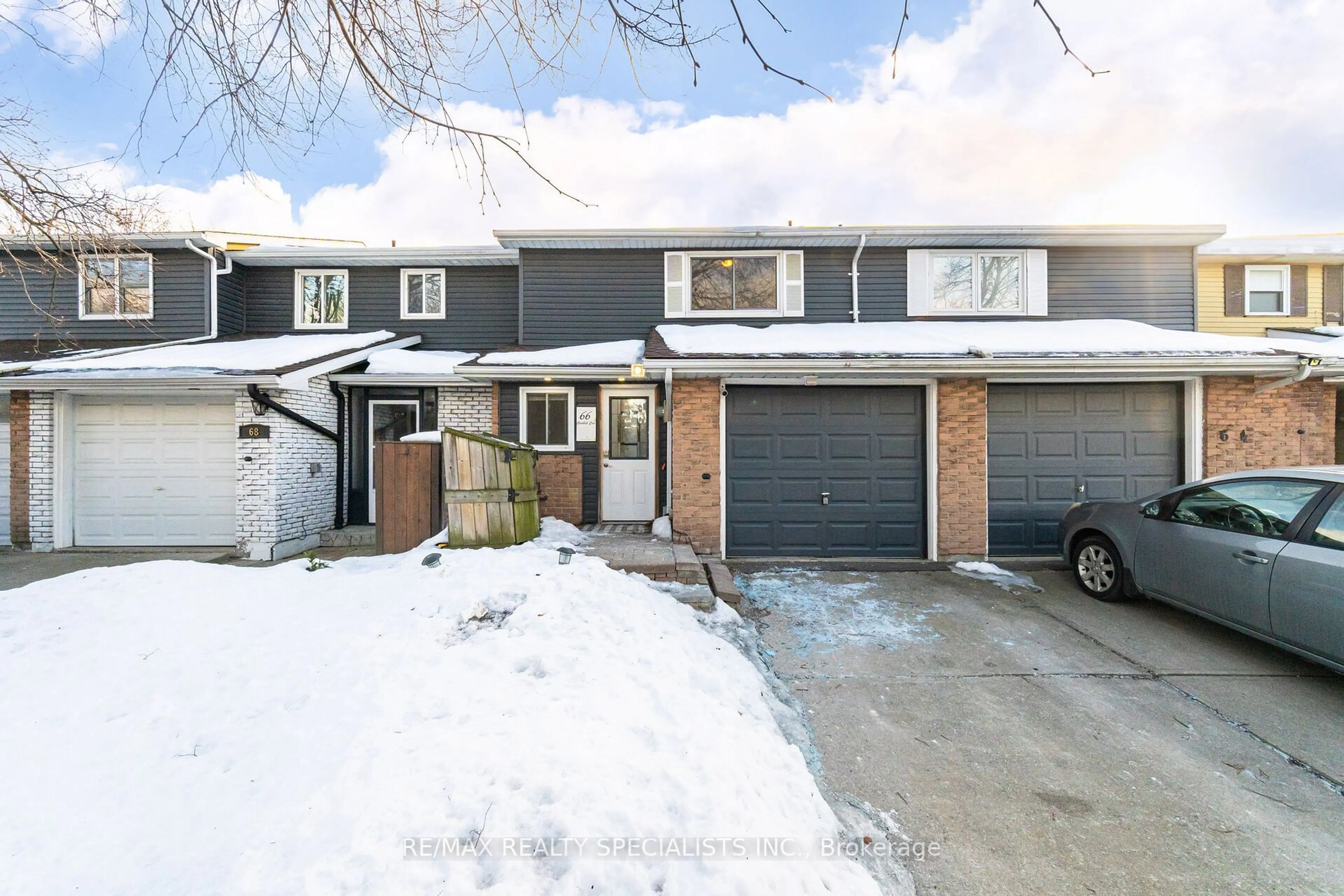 Unknown for 66 Gledhill Cres, Hamilton Ontario L9C 6H4