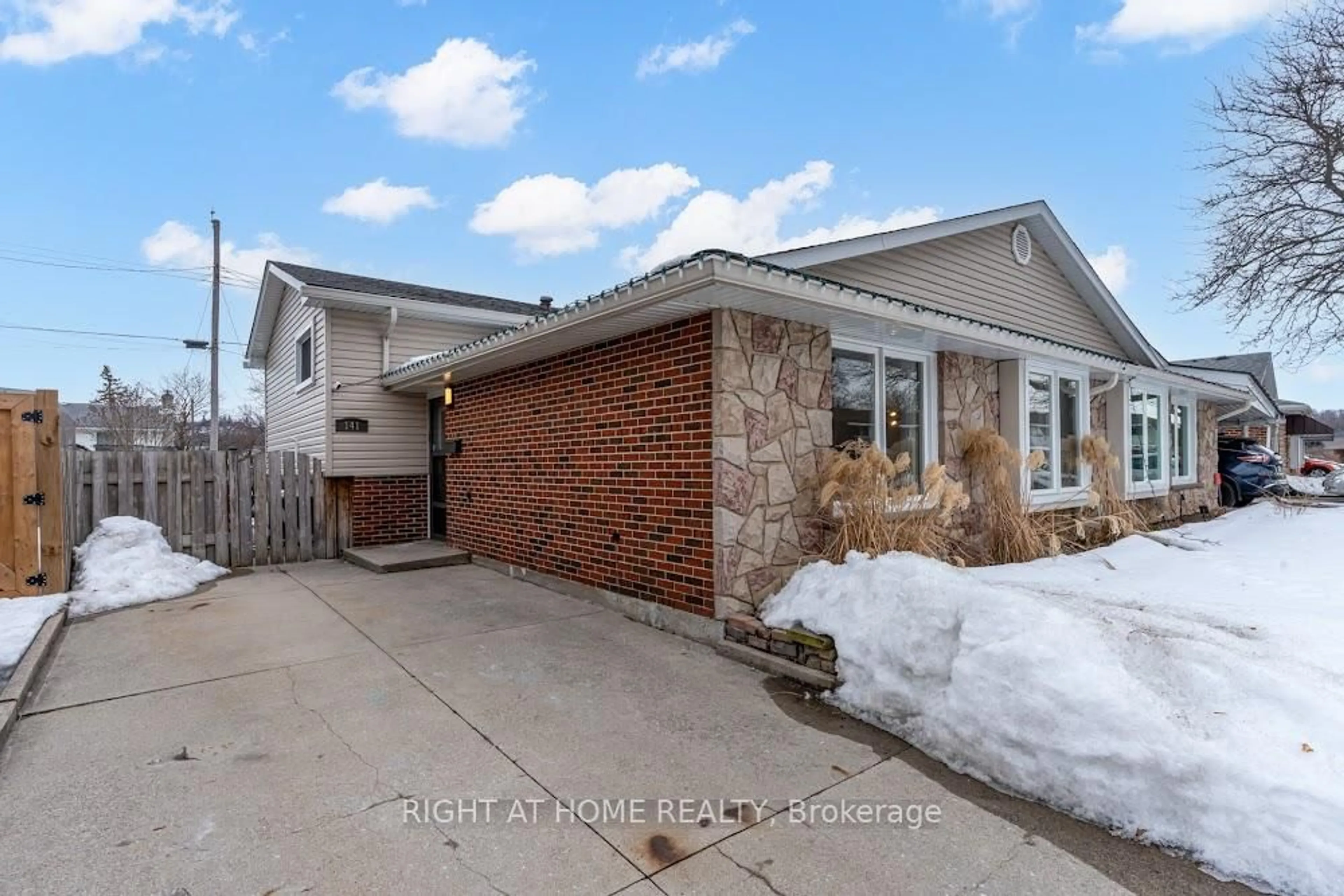 Home with brick exterior material, street for 141 St. Andrews Dr, Hamilton Ontario L8K 5K1