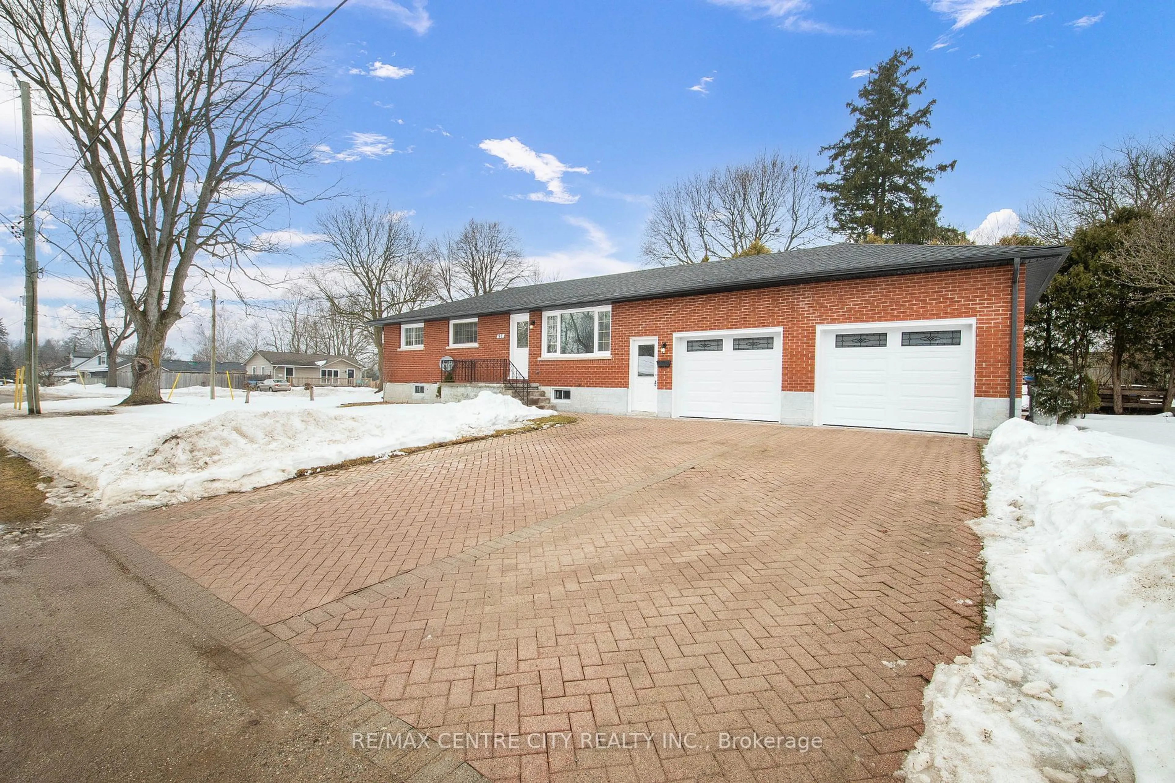 Home with brick exterior material, street for 91 Milliner St, Strathroy-Caradoc Ontario N7G 2Z5