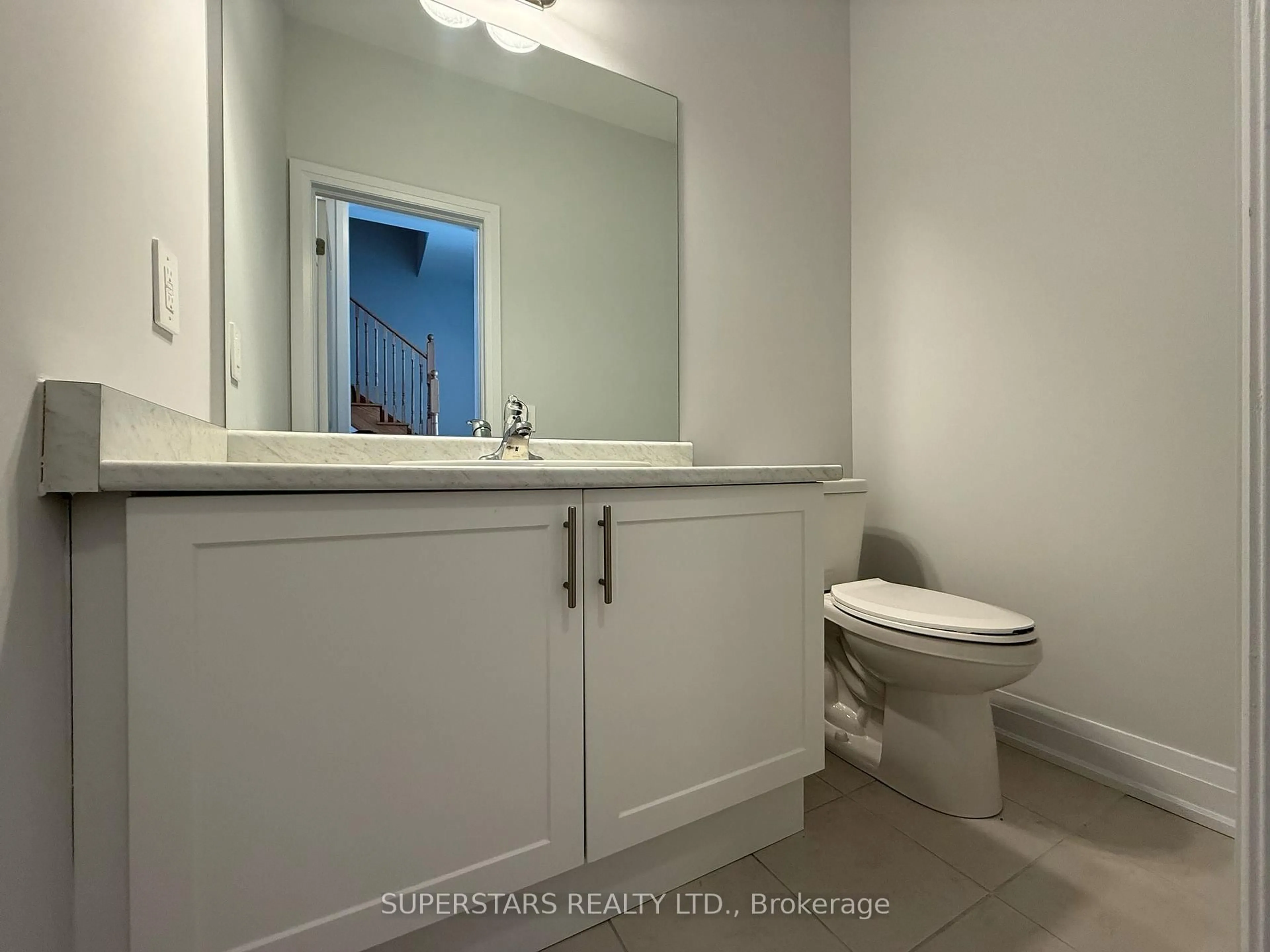 Standard bathroom, ceramic/tile floor for 5 Keenan St, Kawartha Lakes Ontario K9V 6A1