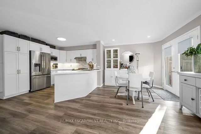 Additional property image - 104 FOXBOROUGH Dr