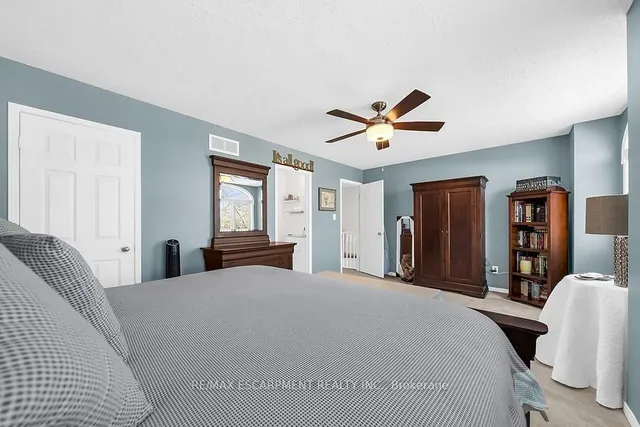 Additional property image - 104 FOXBOROUGH Dr