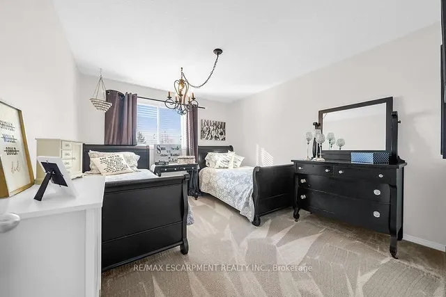 Additional property image - 104 FOXBOROUGH Dr