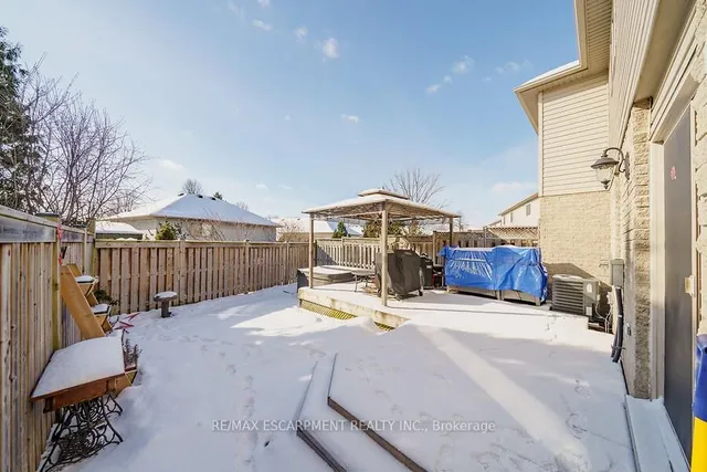 Additional property image - 104 FOXBOROUGH Dr