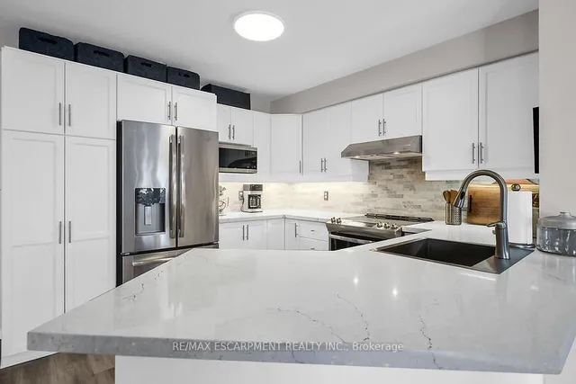 Additional property image - 104 FOXBOROUGH Dr