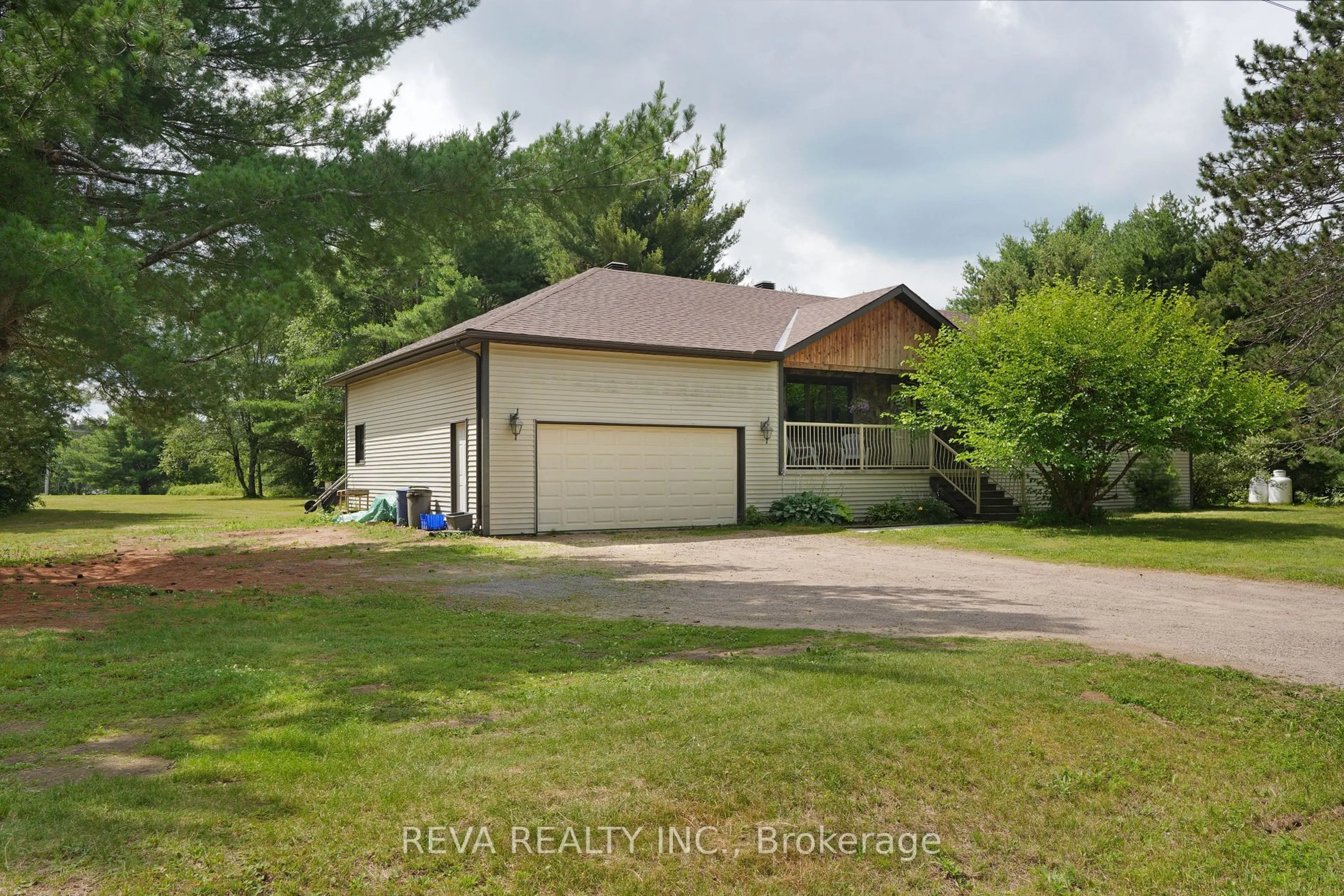 A pic from outside/outdoor area/front of a property/back of a property/a pic from drone, water/lake/river/ocean view for 27 Elizabeth St, Hastings Highlands Ontario K0L 1C0