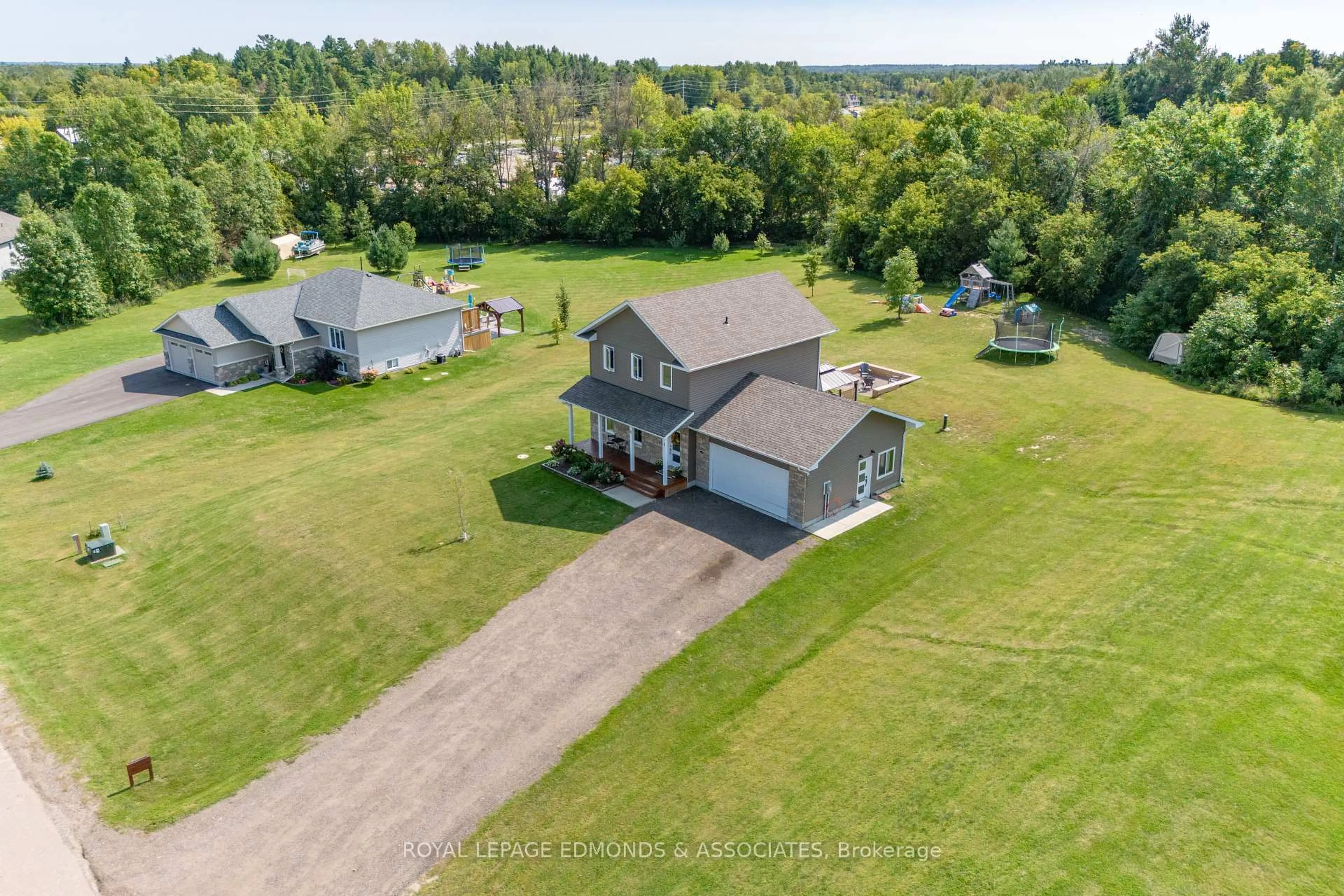 A pic from outside/outdoor area/front of a property/back of a property/a pic from drone, water/lake/river/ocean view for 40 Taylor Heights Dr, Laurentian Valley Ontario K8B 0A2