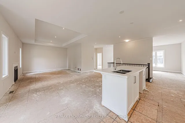 Additional property image - 63 Cesar Pl