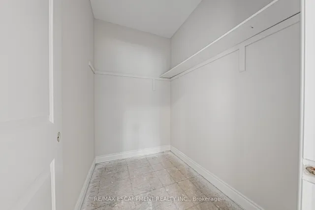 Additional property image - 63 Cesar Pl
