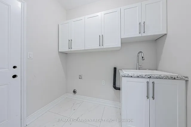 Additional property image - 63 Cesar Pl