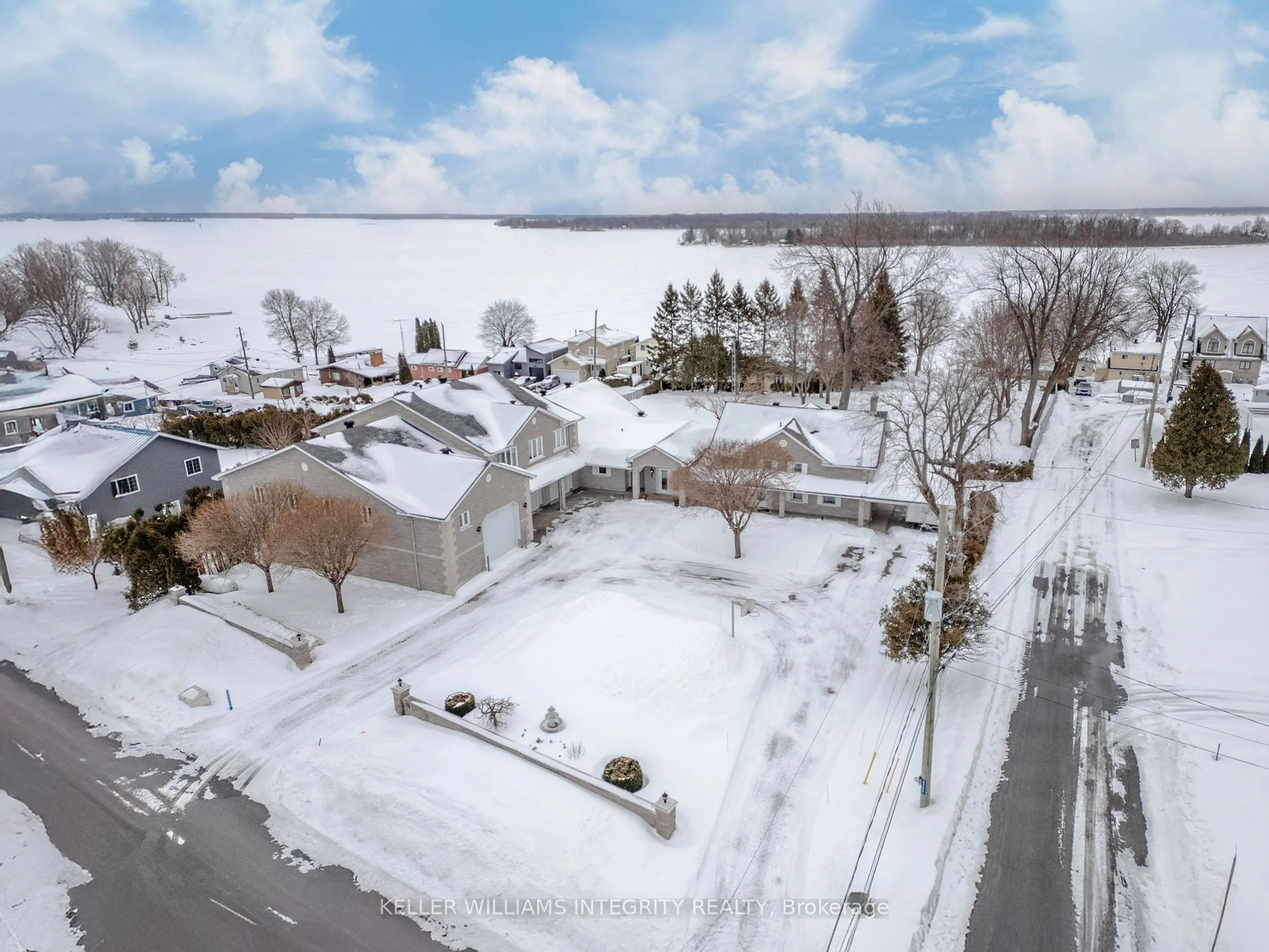 A pic from outside/outdoor area/front of a property/back of a property/a pic from drone, street for 6780 Pilon Point Rd, South Glengarry Ontario K0C 2E0