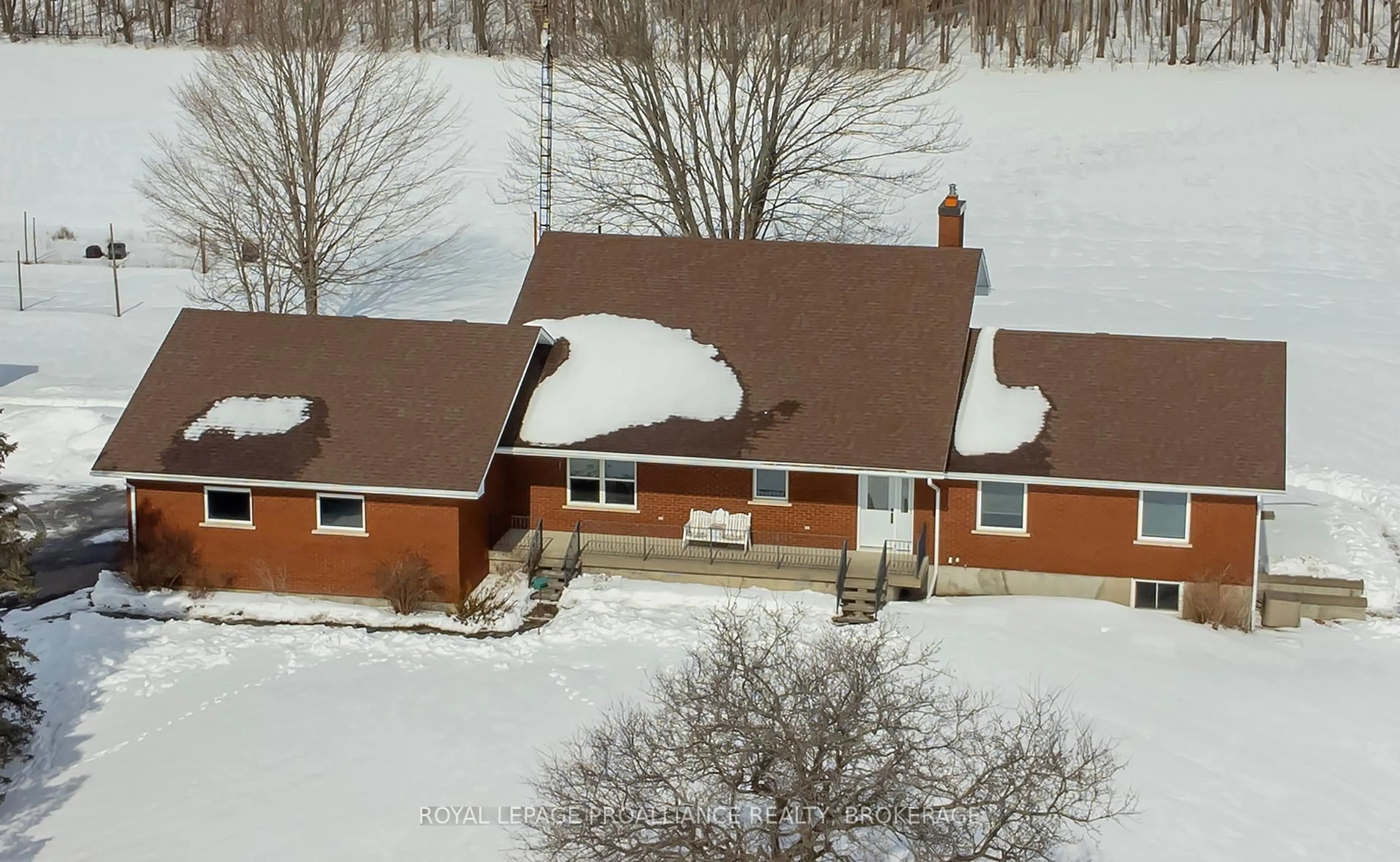 A pic from outside/outdoor area/front of a property/back of a property/a pic from drone, unknown for 2449 Botting Rd, Sydenham Ontario K0H 2T0