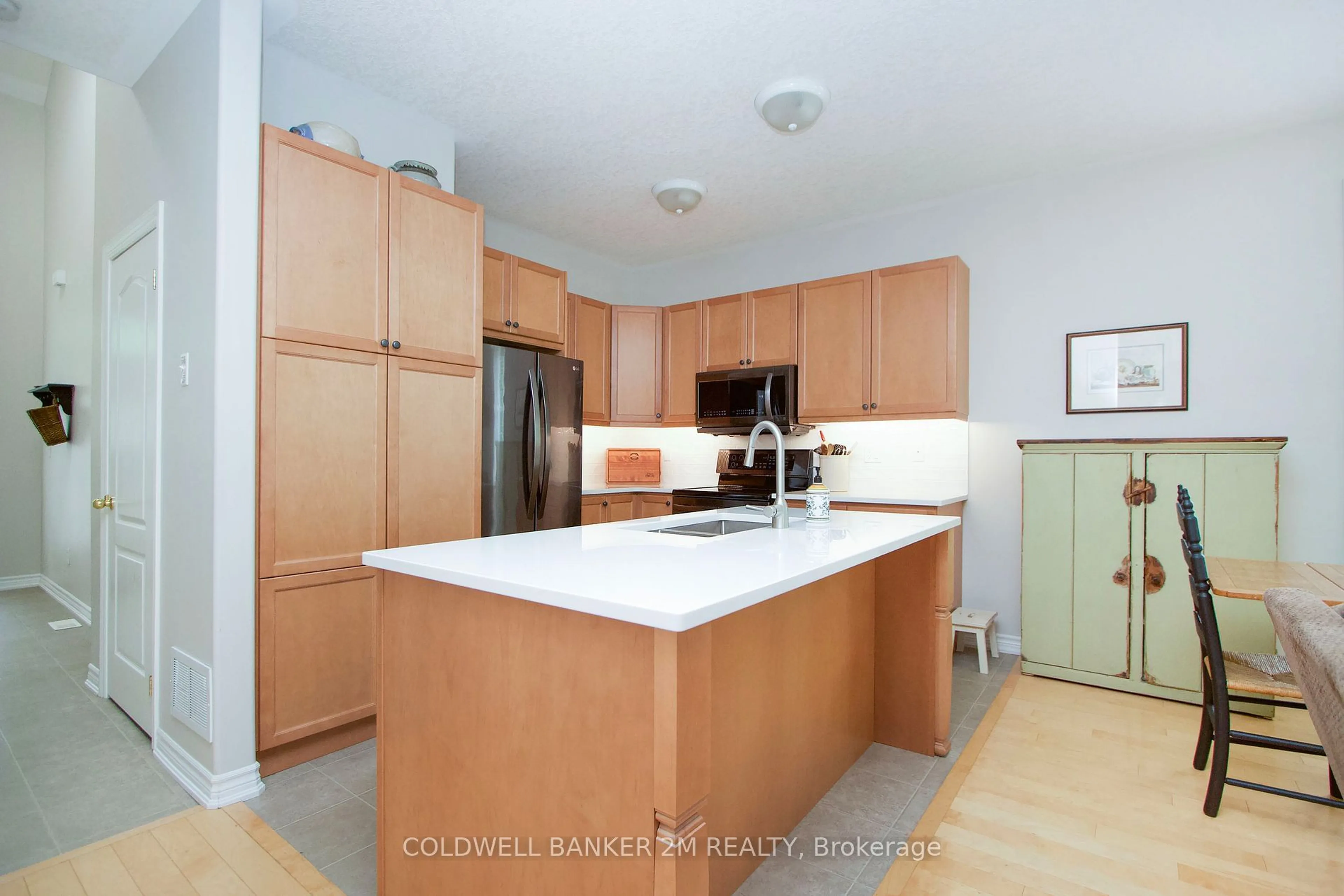 Standard kitchen, unknown for 300 D'arcy St #406, Cobourg Ontario K9A 0A2