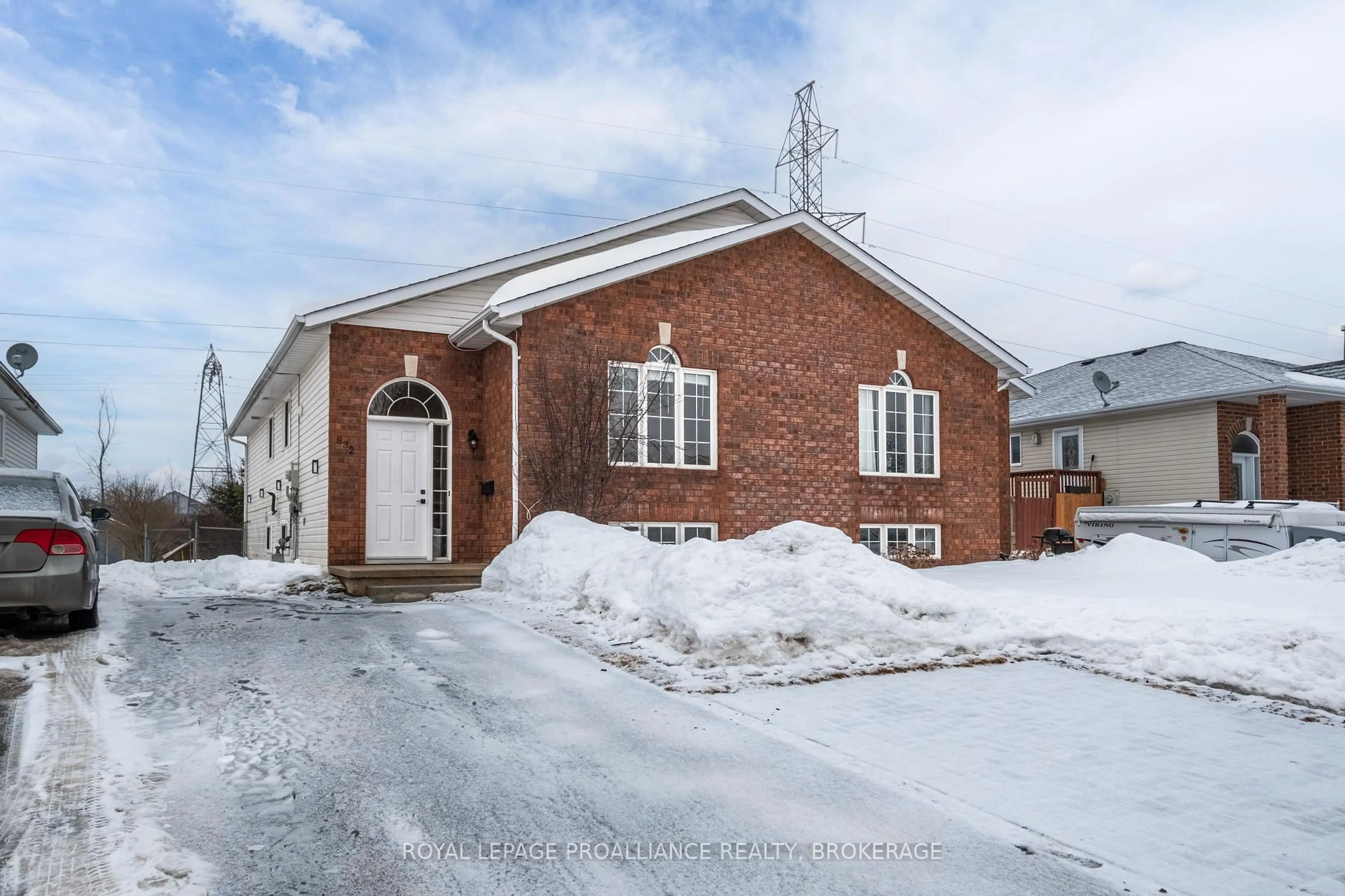 Unknown for 832 Peachwood St, Kingston Ontario K7P 3G6