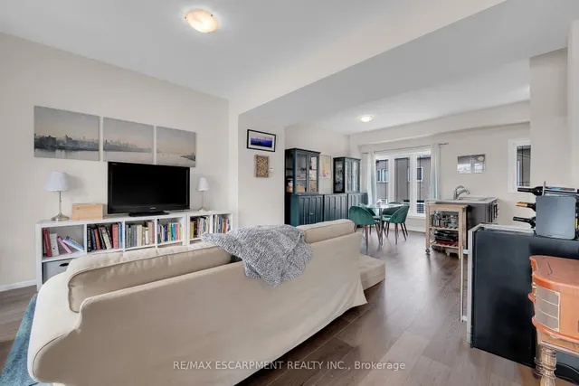 Additional property image - 19 Picardy Dr Unit 8