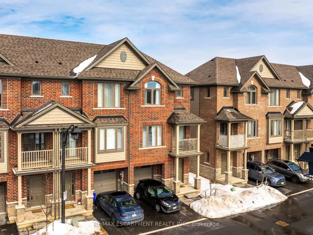 Additional property image - 19 Picardy Dr Unit 8