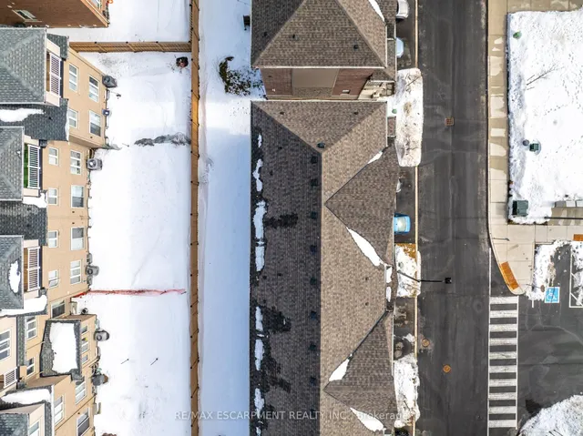Additional property image - 19 Picardy Dr Unit 8