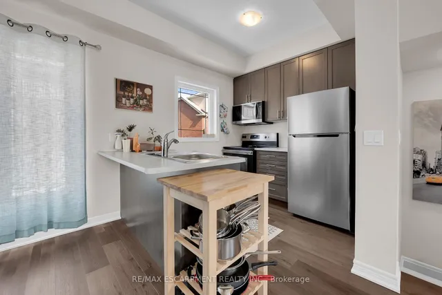 Additional property image - 19 Picardy Dr Unit 8