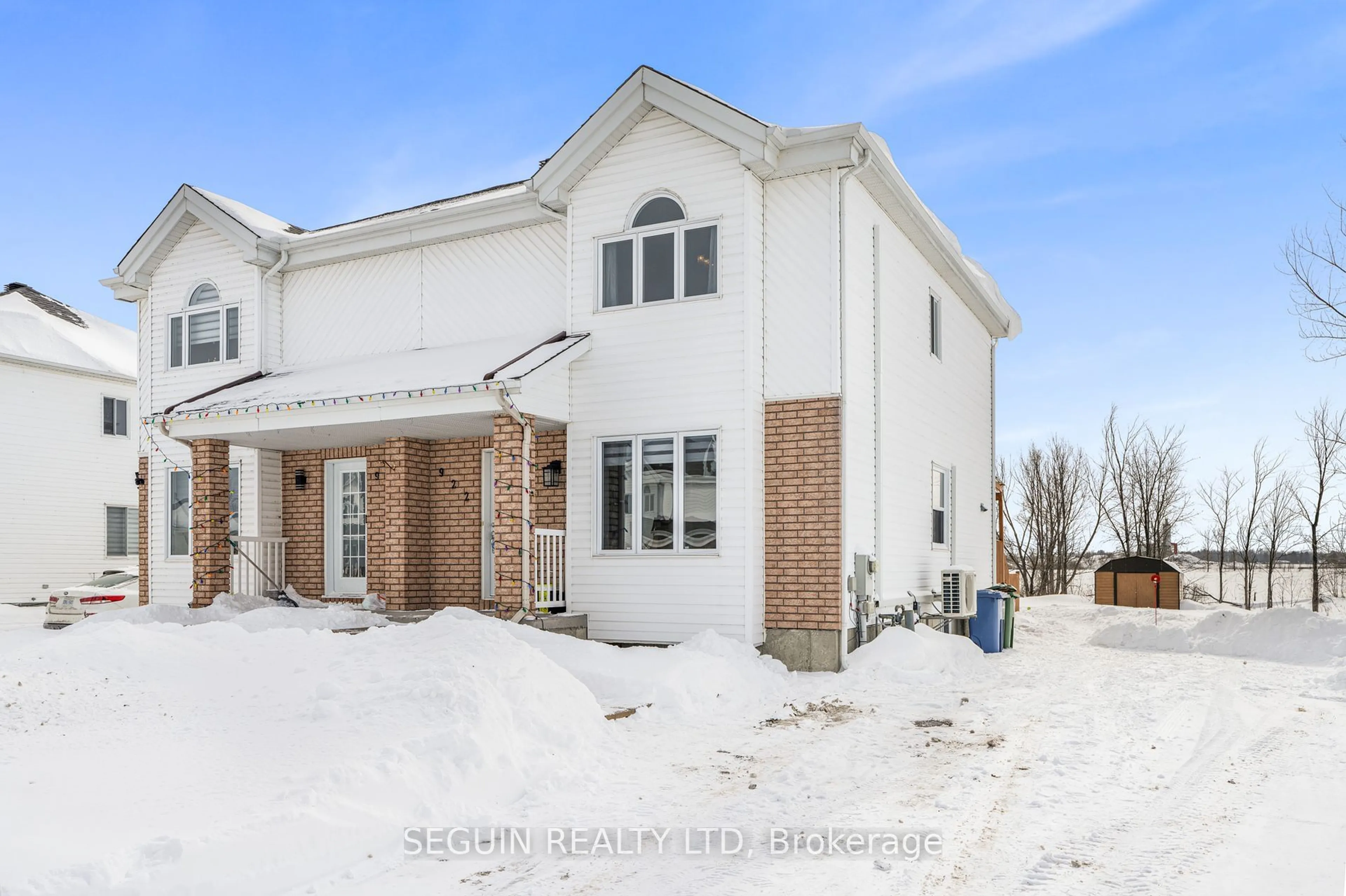 Home with brick exterior material, street for 922 Roch St, Hawkesbury Ontario K6A 3V3