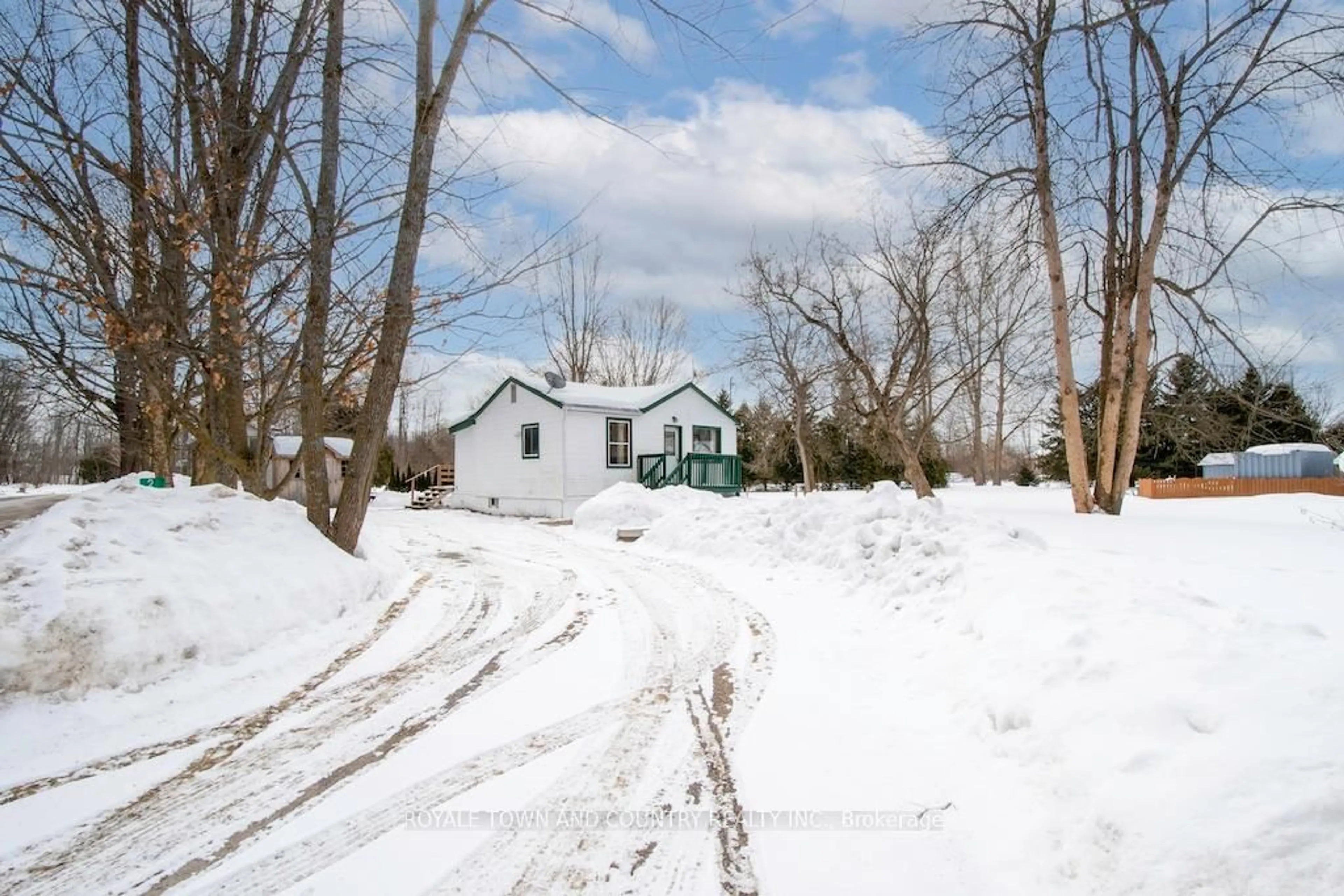 Shed for 2 Osborne St, Kawartha Lakes Ontario K0L 2X0