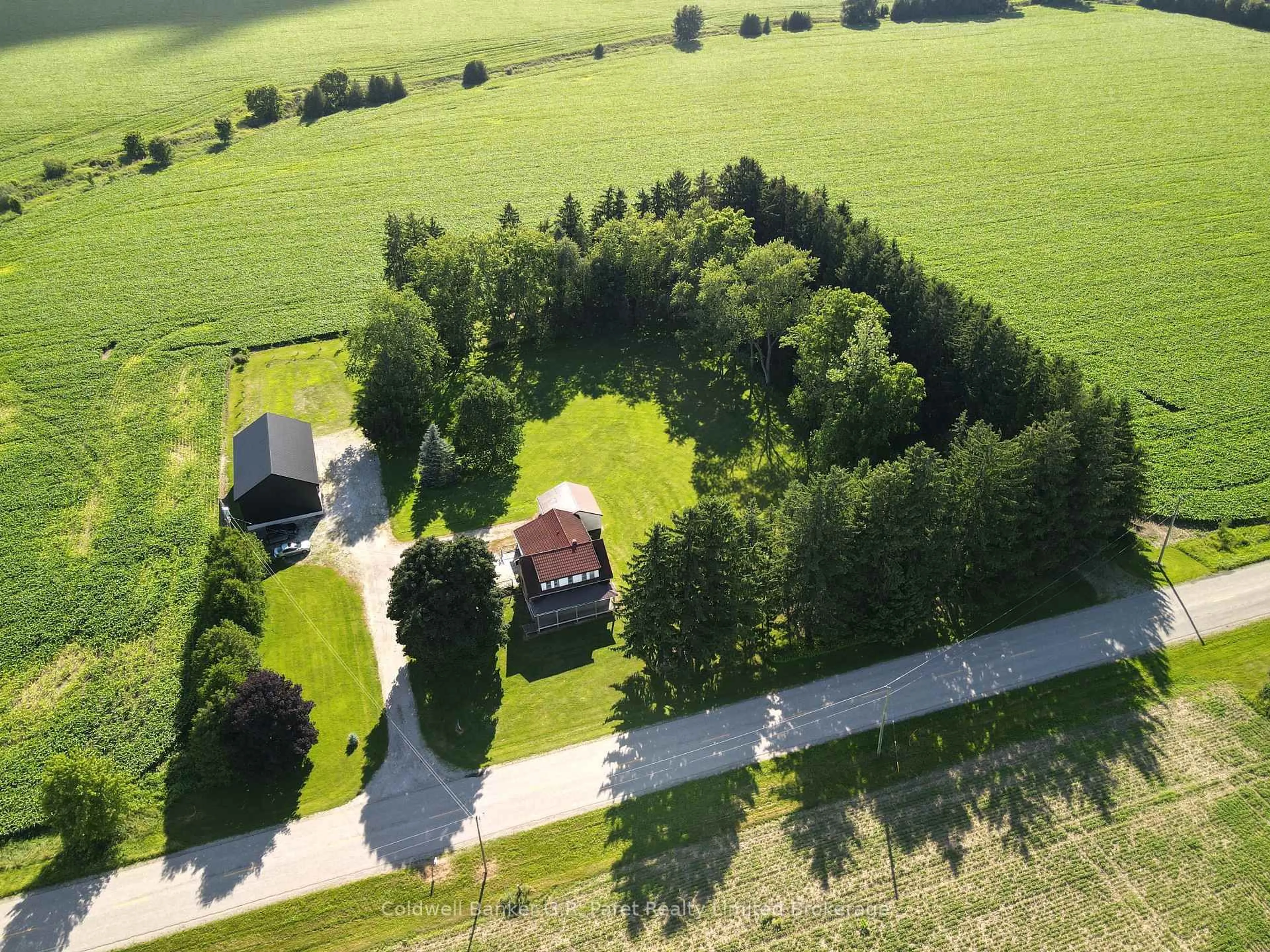 A pic from outside/outdoor area/front of a property/back of a property/a pic from drone, unknown for 22445 Fairview Rd, Thames Centre Ontario N0M 2P0