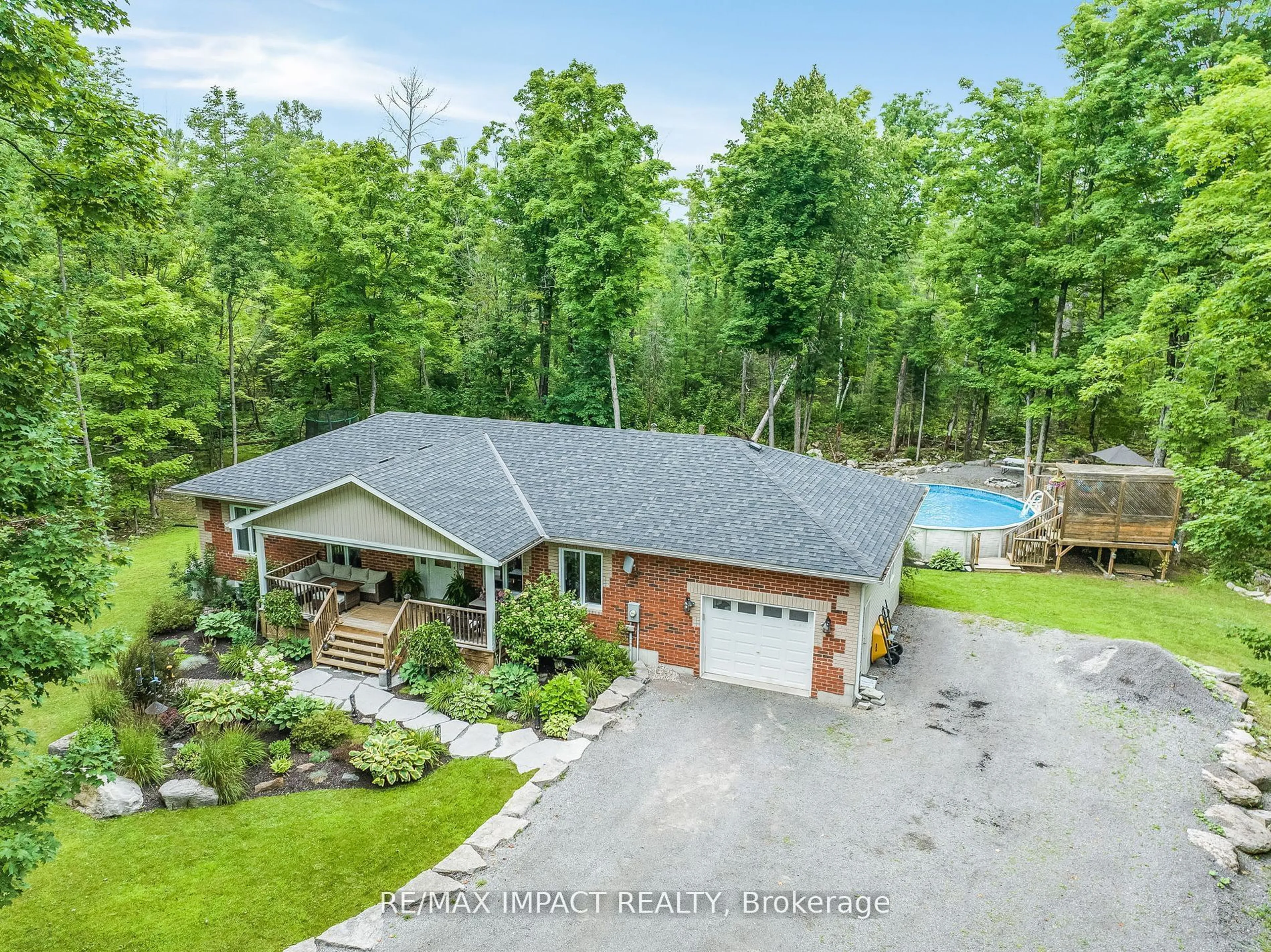 A pic from outside/outdoor area/front of a property/back of a property/a pic from drone, water/lake/river/ocean view for 82 Osborne Crt, Marmora and Lake Ontario K0K 2M0