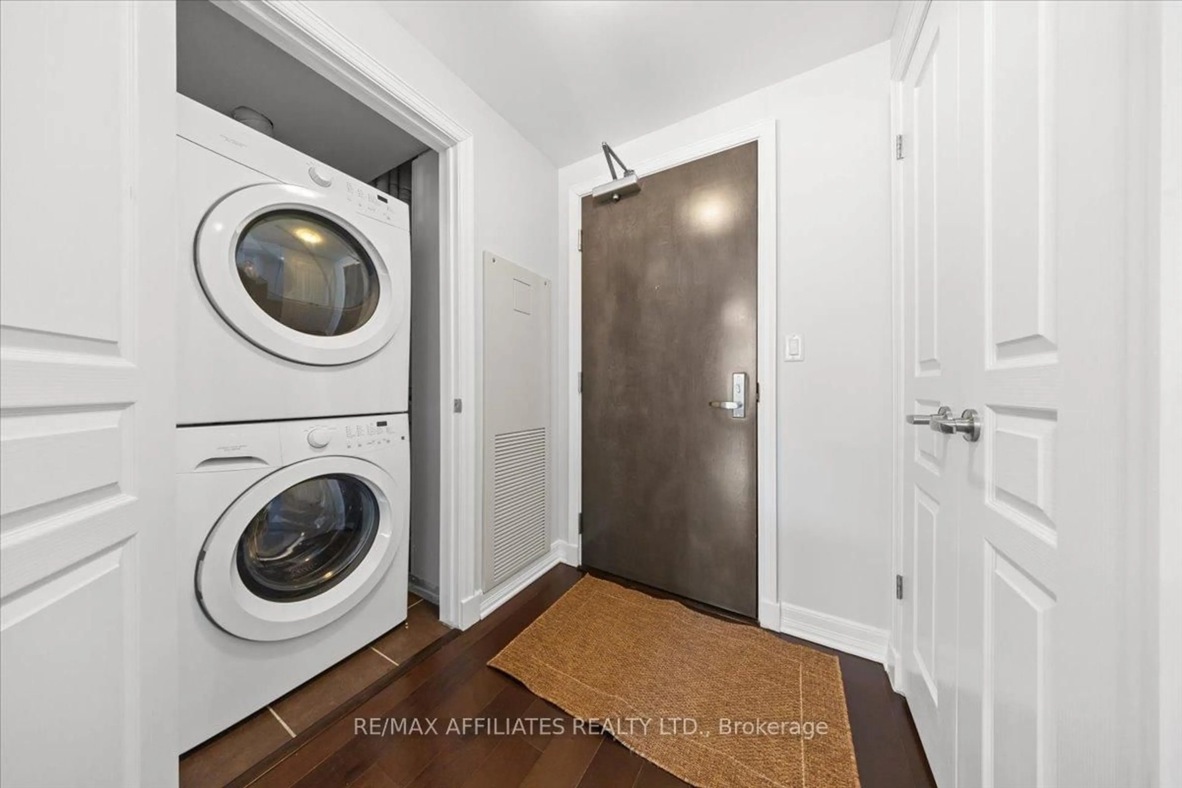 Laundry room for 238 Besserer St #303, Lower Town - Sandy Hill Ontario K1N 6B1