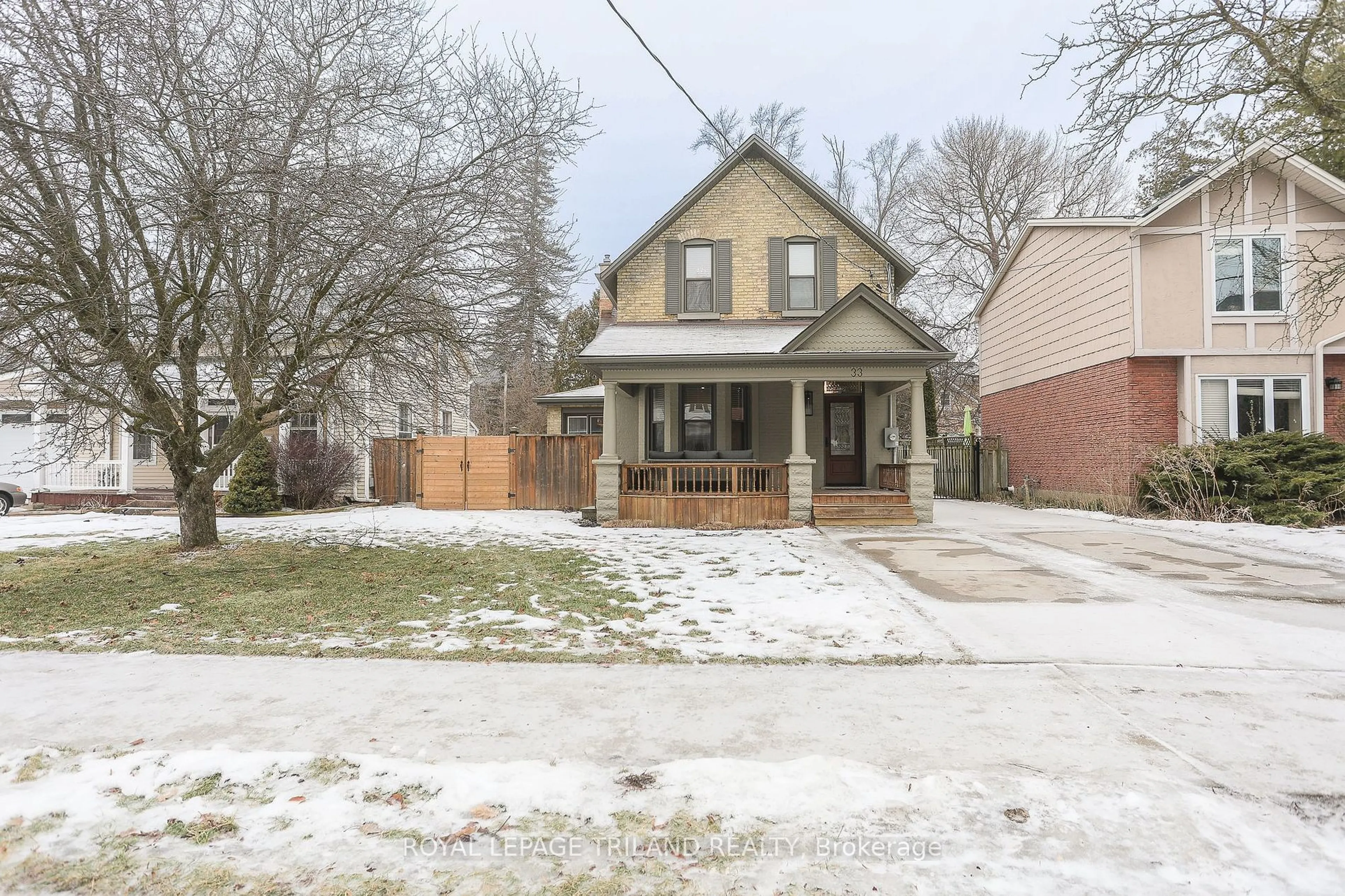 Home with brick exterior material, street for 33 Gladstone Ave, St. Thomas Ontario N5R 2L5