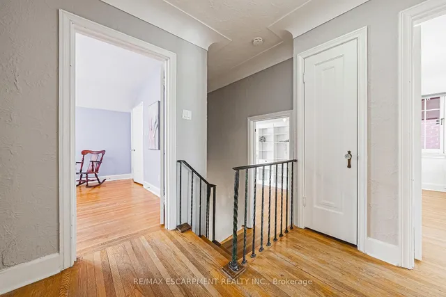 Additional property image - 34 Chedoke Ave