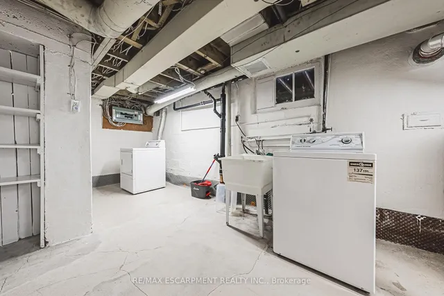Additional property image - 34 Chedoke Ave