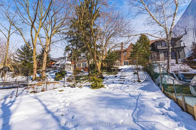 Additional property image - 34 Chedoke Ave