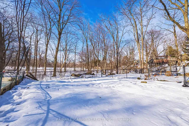 Additional property image - 34 Chedoke Ave