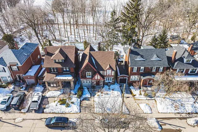 Additional property image - 34 Chedoke Ave