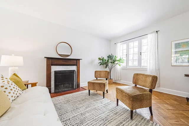 Additional property image - 34 Chedoke Ave