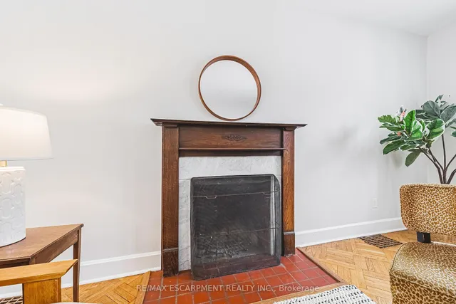 Additional property image - 34 Chedoke Ave