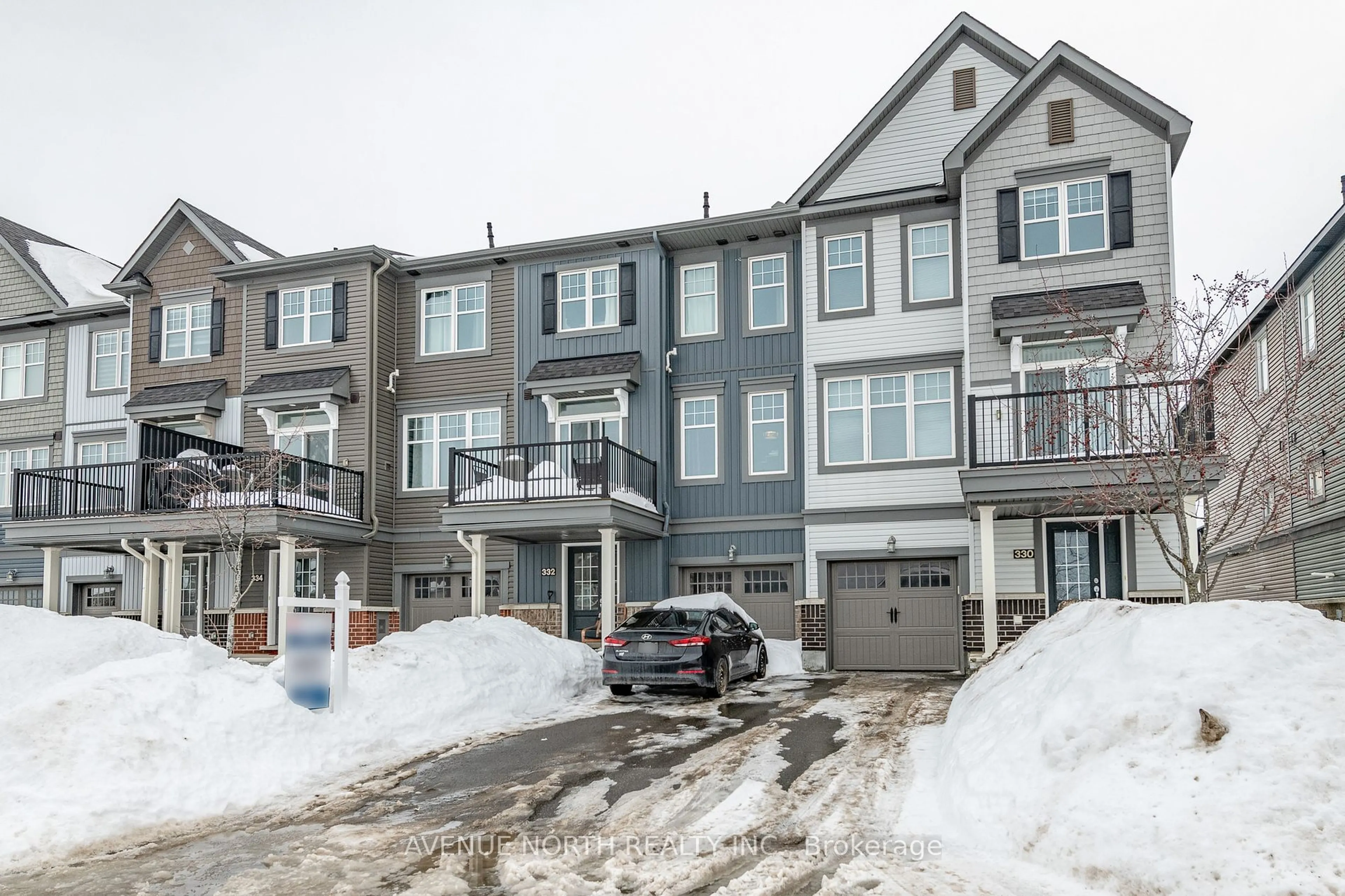 A pic from outside/outdoor area/front of a property/back of a property/a pic from drone, street for 332 Mountain Sorrel Way, Orleans - Cumberland and Area Ontario K4A 1H7