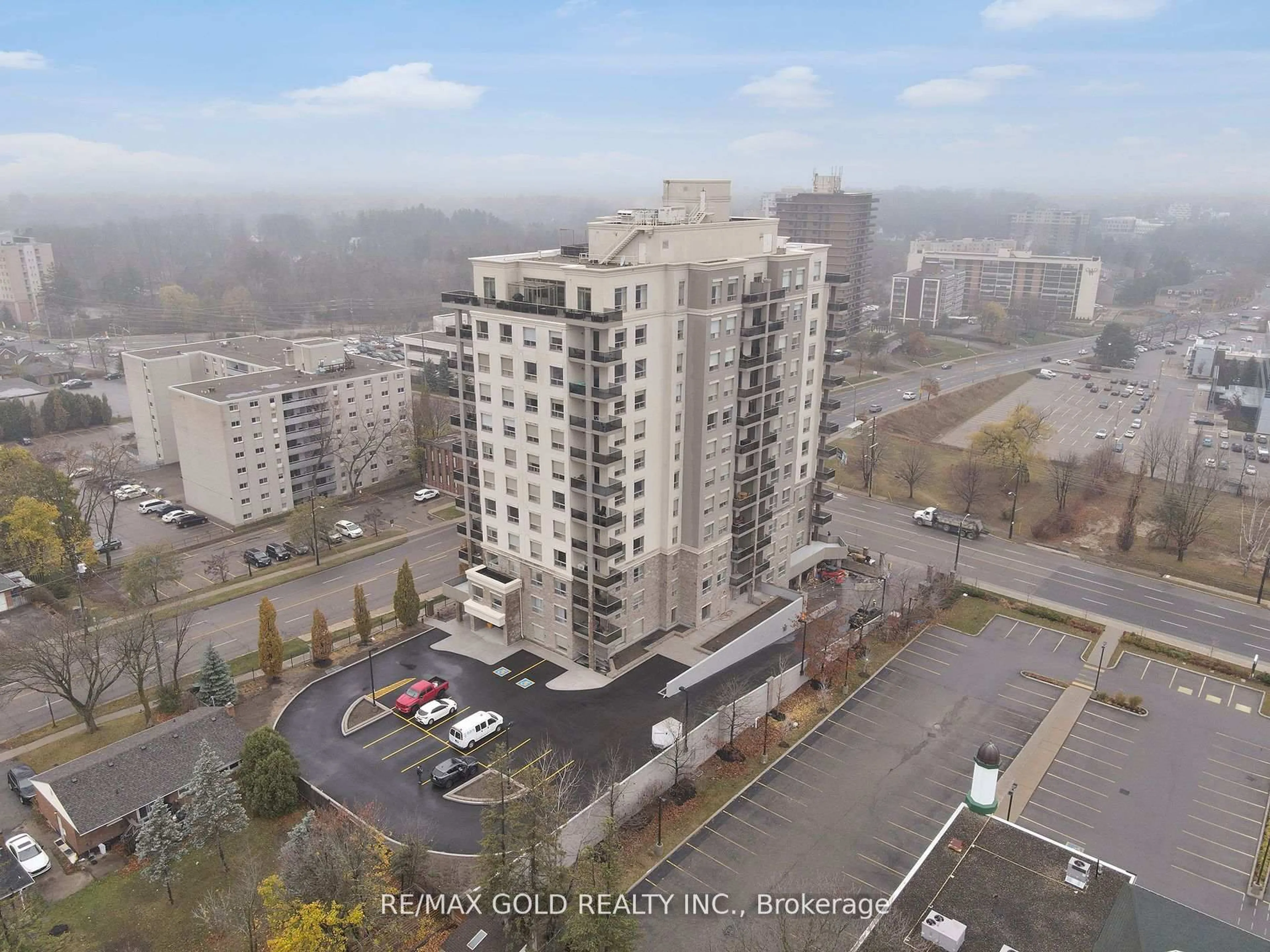 A pic from outside/outdoor area/front of a property/back of a property/a pic from drone, city buildings view from balcony for 223 Erb St #204, Waterloo Ontario N2L 0B3