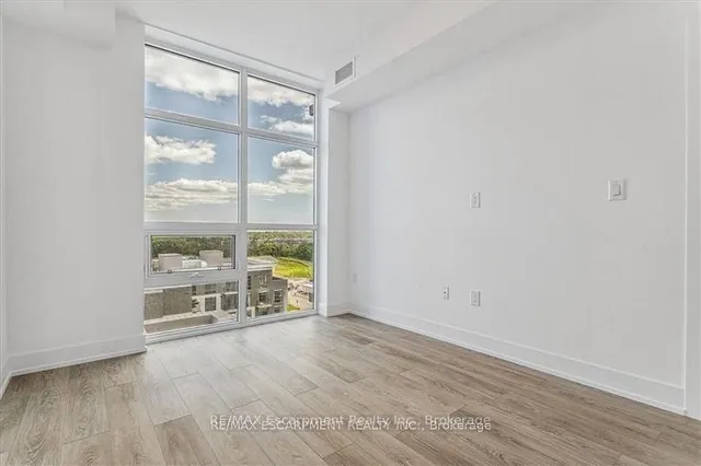 Additional property image - 470 Dundas St Unit 906