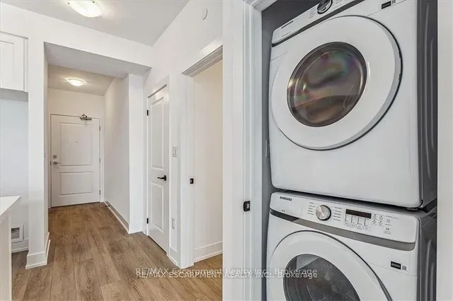 Additional property image - 470 Dundas St Unit 906