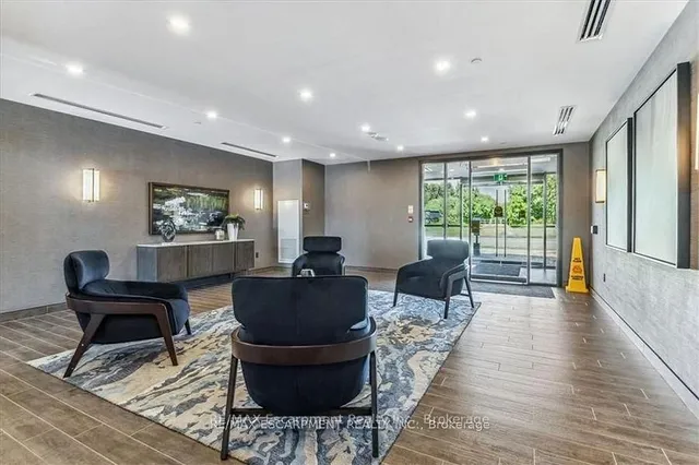 Additional property image - 470 Dundas St Unit 906
