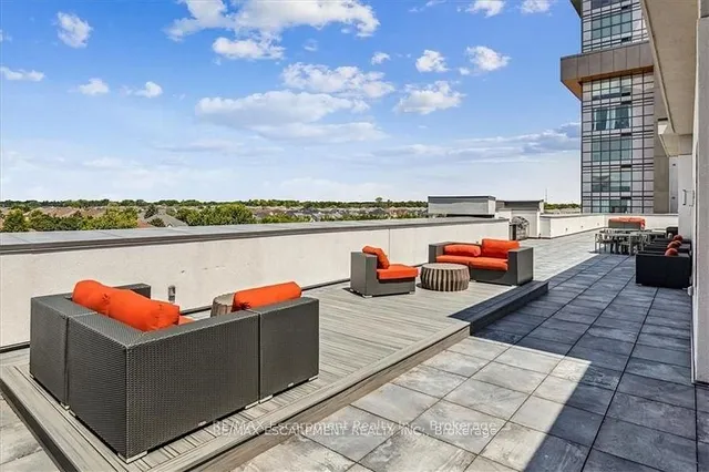 Additional property image - 470 Dundas St Unit 906